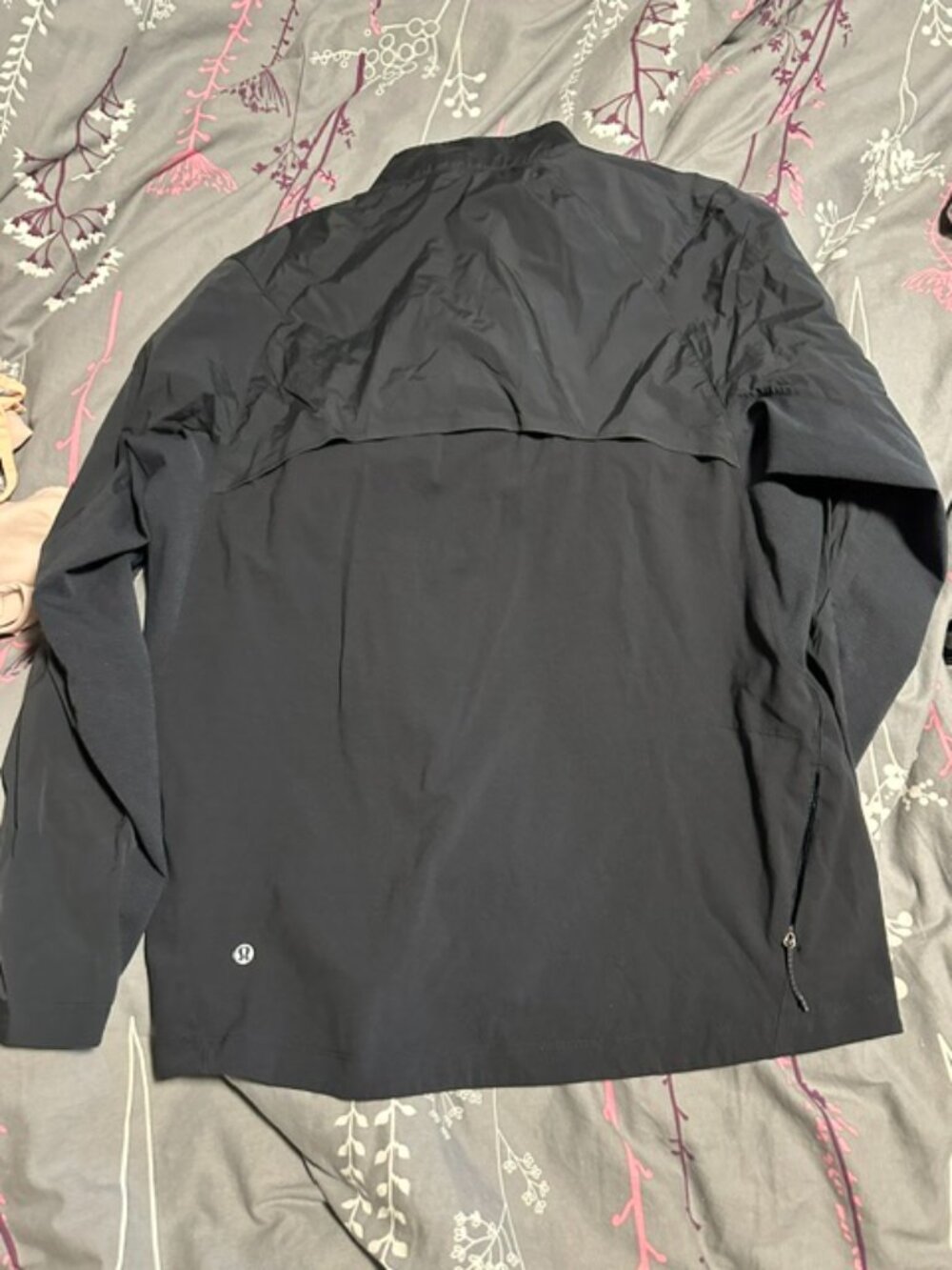 Lululemon Jacket size Large - Picture 2 of 3